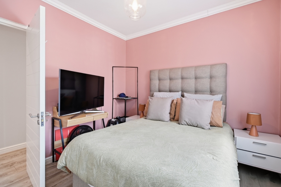 4 Bedroom Property for Sale in Sunningdale Western Cape